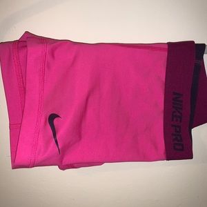 NIKE PRO PINK SHORT SHORTS